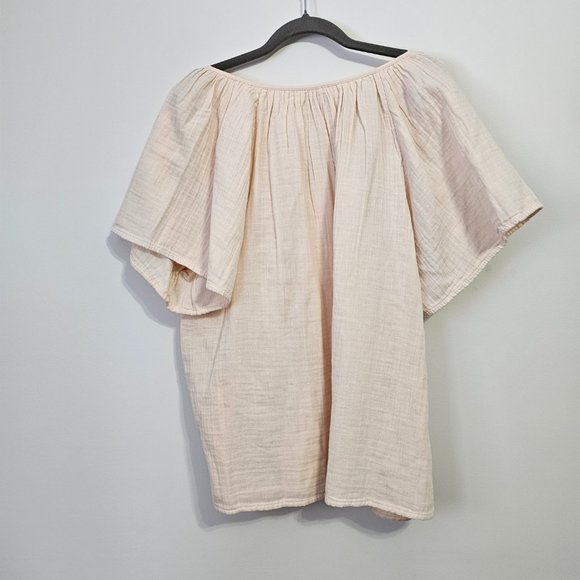 100% Cotton Made in India Old Navy top kin size XL, with embroidered detail - Picture 2 of 5